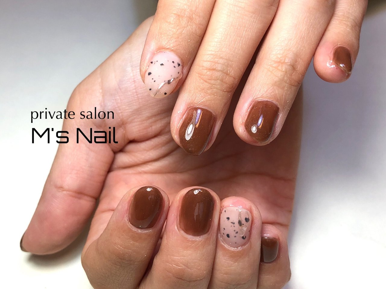 オールシーズン ハンド ワンカラー ブラウン ジェルネイル M S Nailのネイルデザイン No ネイルブック