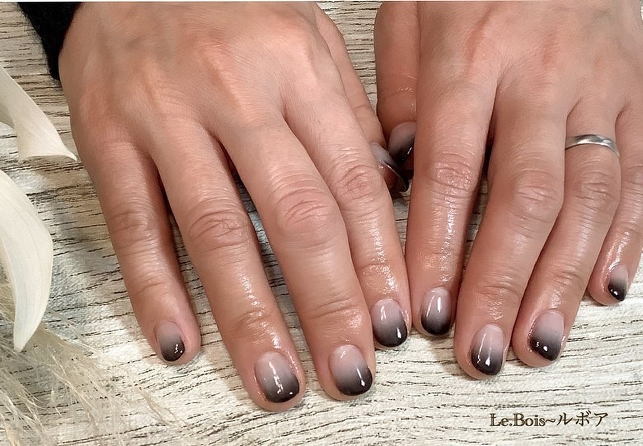 オールシーズン ハンド シンプル グラデーション ショート Koroakeのネイルデザイン No ネイルブック