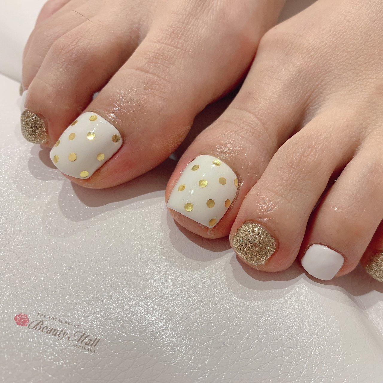 冬 オールシーズン フット ラメ ドット ビューティーモール 足利店 ネイルサロン Pinkyのネイルデザイン No ネイルブック