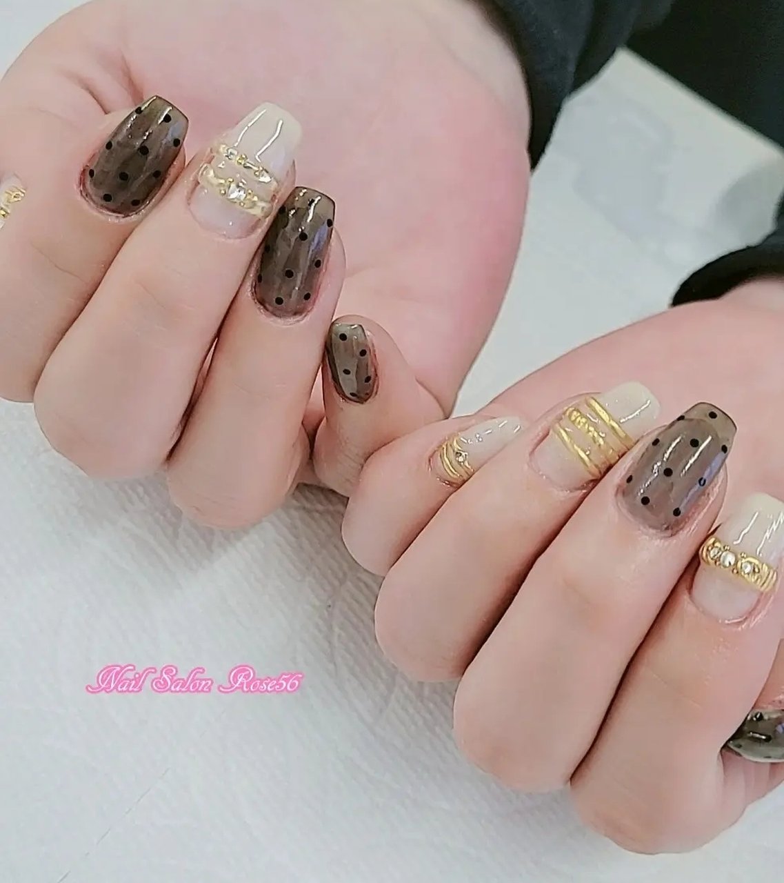 オールシーズン ハンド ドット ミディアム ベージュ Nail Salon Rose 56のネイルデザイン No ネイルブック