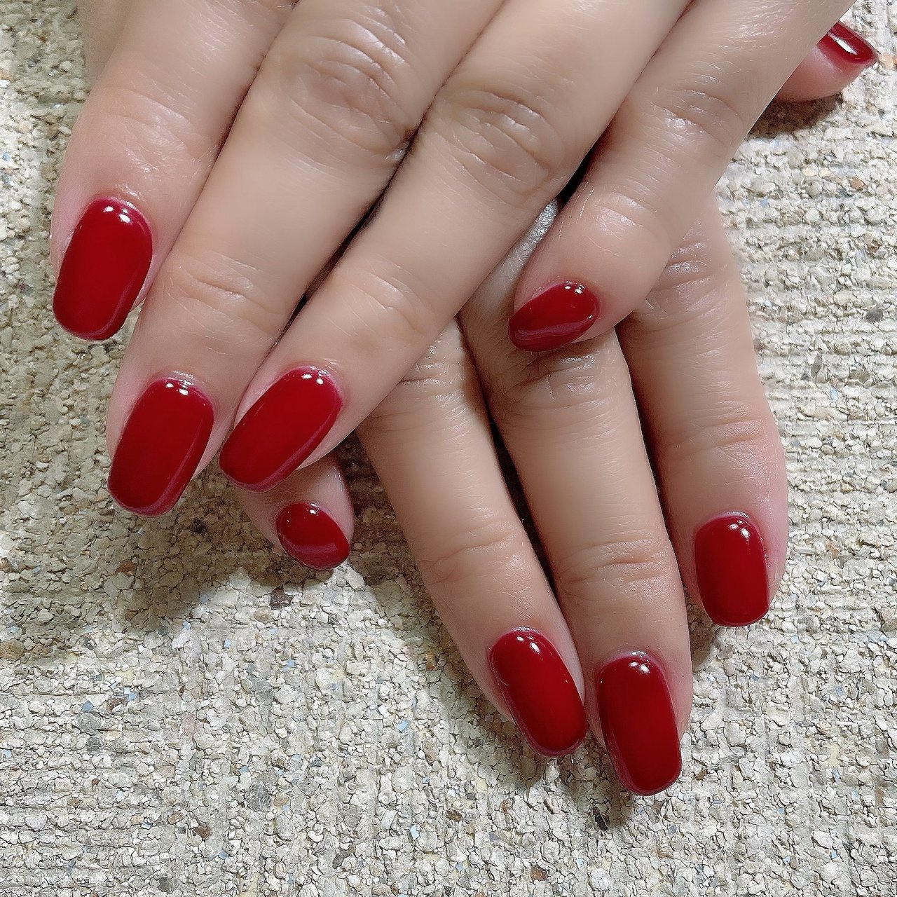 シンプル ワンカラー レッド ジェルネイル お客様 Mika S Salonのネイルデザイン No ネイルブック