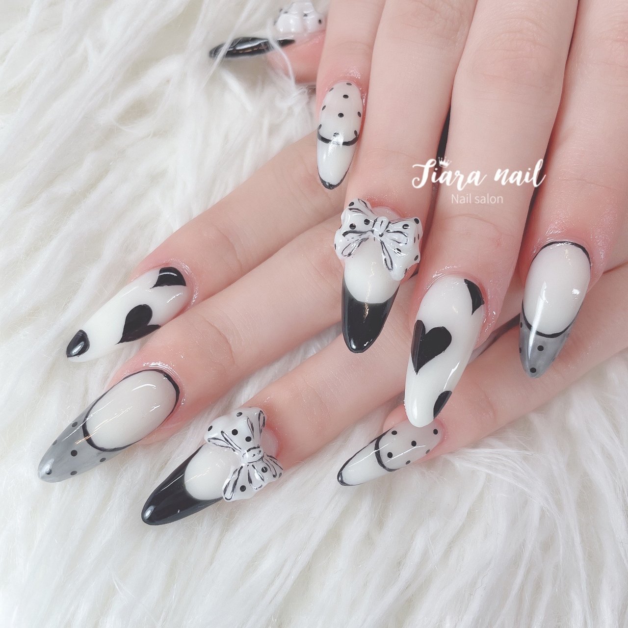 𝐭𝐢𝐚𝐫𝐚𝐧𝐚𝐢𝐥 ティアラネイルのネイルデザイン No ネイルブック