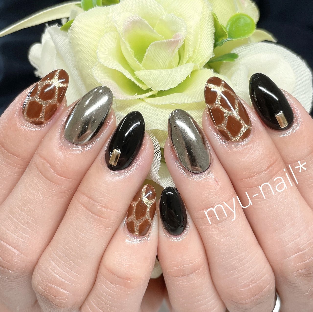 秋 冬 成人式 ライブ ハンド Private Salon Myu Nailのネイルデザイン No ネイルブック