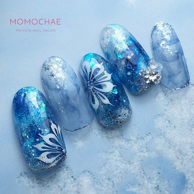 オーダー専】 冬ネイル ネイルチップ ブルー ラメ 水色 雪 ピクシー