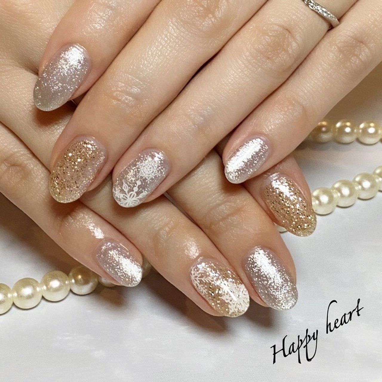 冬 ハンド ラメ ワンカラー 雪の結晶 Happyheartのネイルデザイン No ネイルブック
