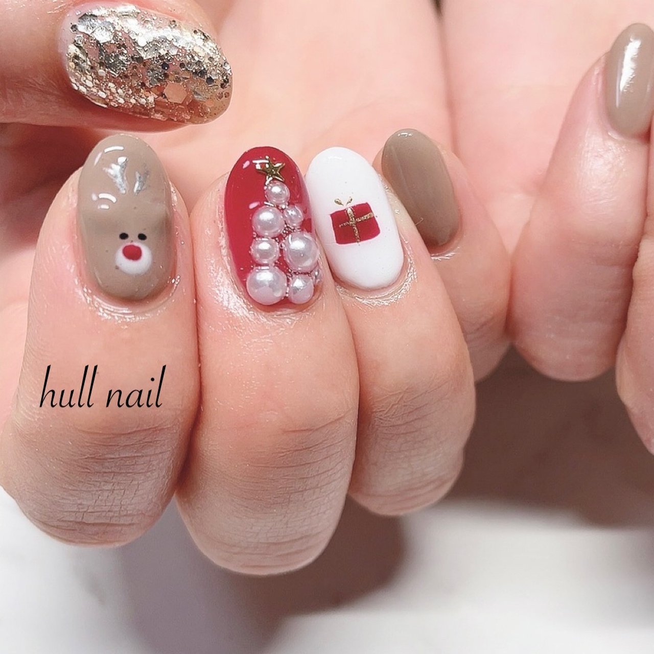 冬 クリスマス ハンド ホログラム パール Hull Nailのネイルデザイン No ネイルブック