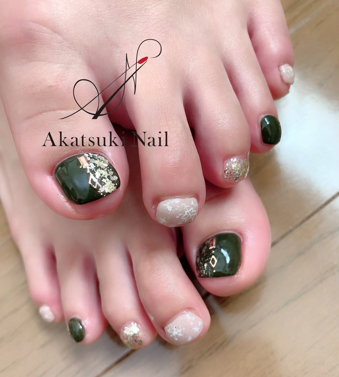 冬 お正月 クリスマス フット ラメ Akatsuki Nailのネイルデザイン No ネイルブック