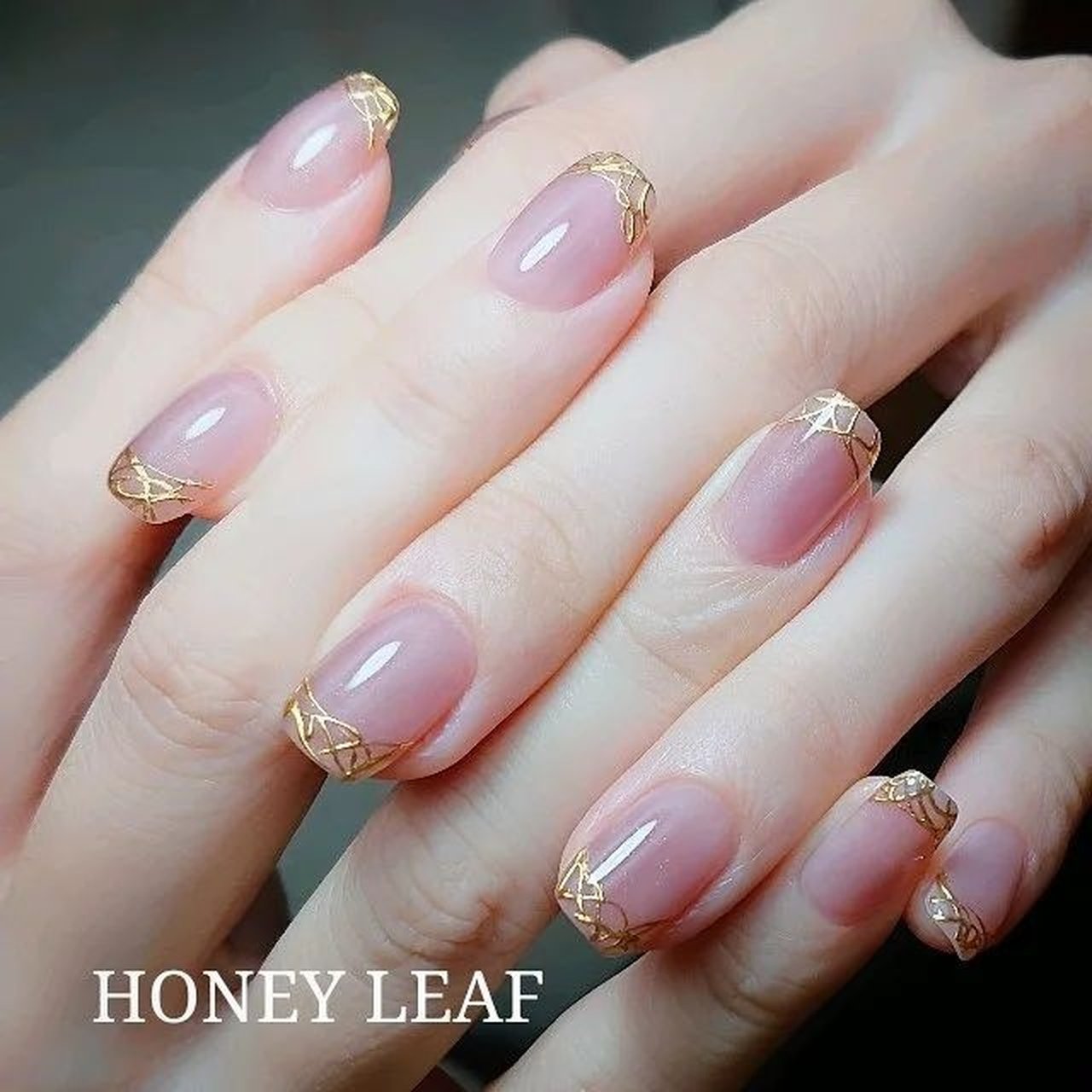 秋 冬 旅行 パーティー ハンド Honey Leafのネイルデザイン No ネイルブック