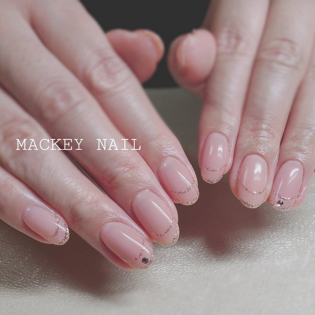 冬 ハンド フレンチ ラメ ミディアム Mackey Nailのネイルデザイン No ネイルブック