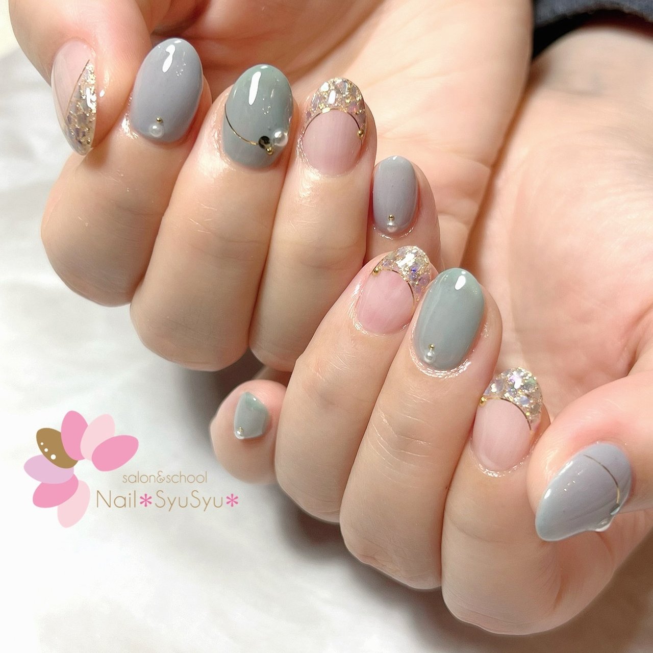 秋 ハンド フレンチ ラメ シェル Nail Syusyu ネイルシュシュのネイルデザイン No ネイルブック