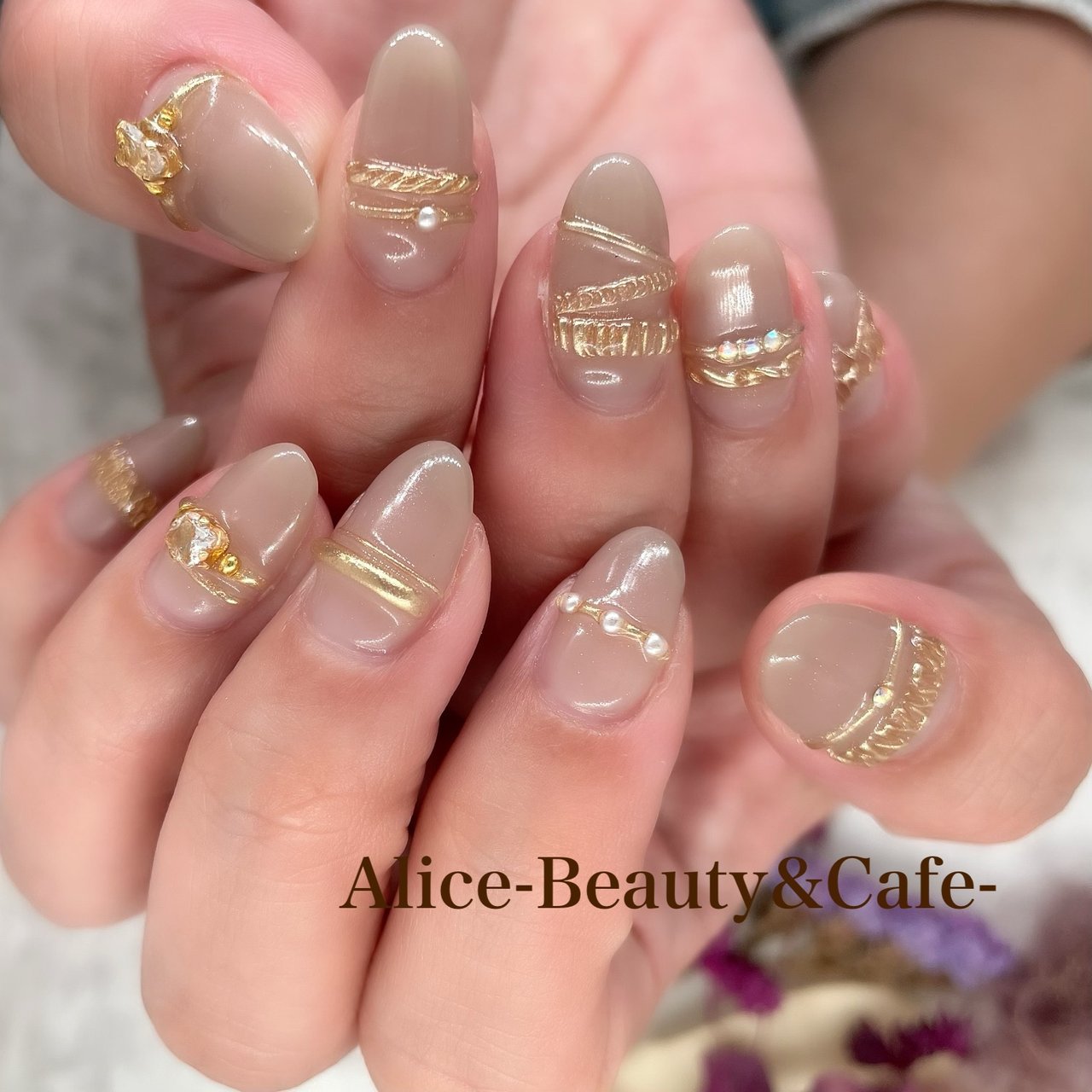 オールシーズン ハンド グレージュ ジェルネイル 坂元 由季のネイルデザイン No ネイルブック