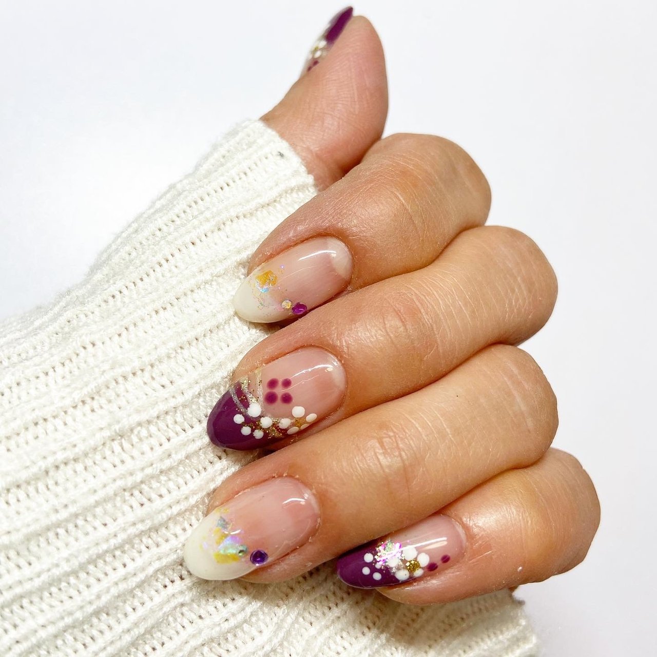 お正月 ハンド 変形フレンチ ラメ ワンカラー Nail Salon 花梨 愛知県 半田市のネイルデザイン No ネイルブック