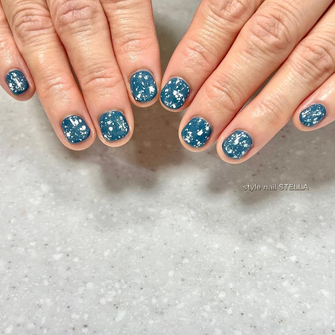 冬 オールシーズン ハンド シンプル ホログラム Style Nail Stellaのネイルデザイン No ネイルブック