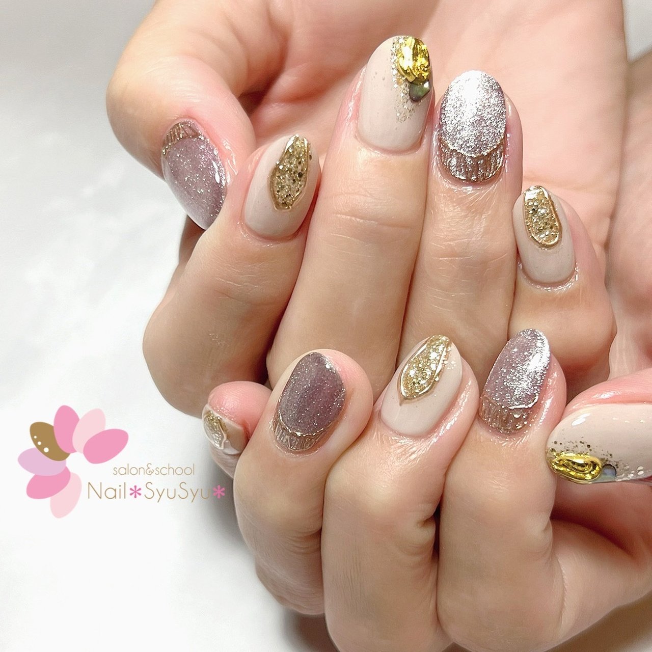 秋 冬 ハンド ホログラム ラメ Nail Syusyu ネイルシュシュのネイルデザイン No ネイルブック