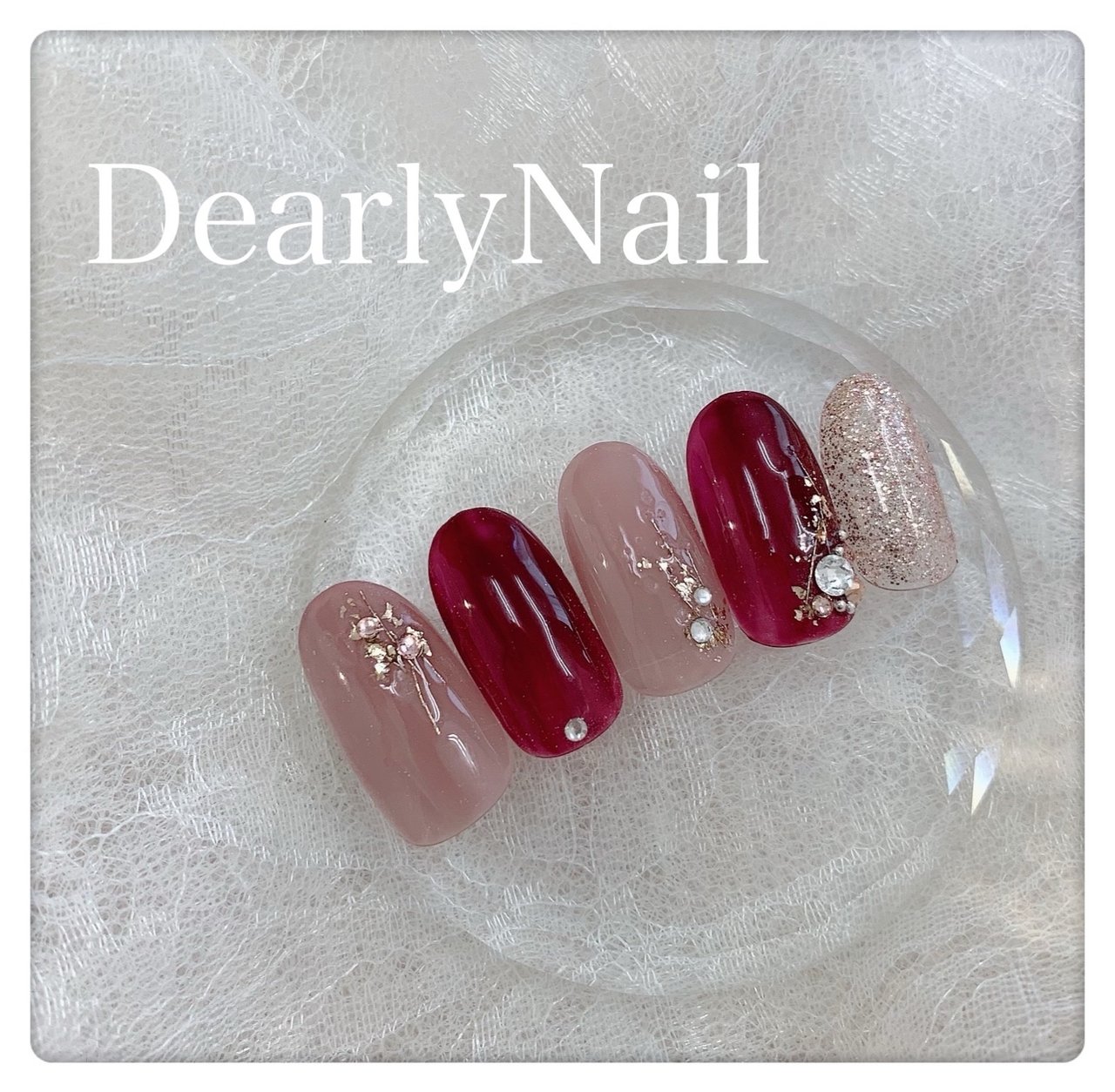 冬/オールシーズン/お正月/ハンド/ビジュー - DearlyNailのネイル