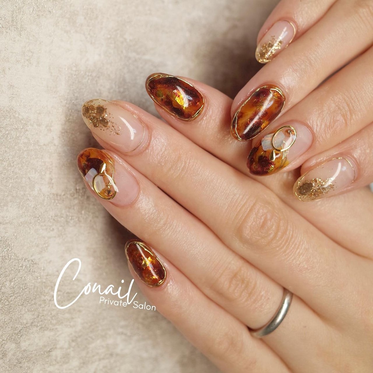 秋 冬 ハンド べっ甲 ホイル Private Salon Conailのネイルデザイン No ネイルブック