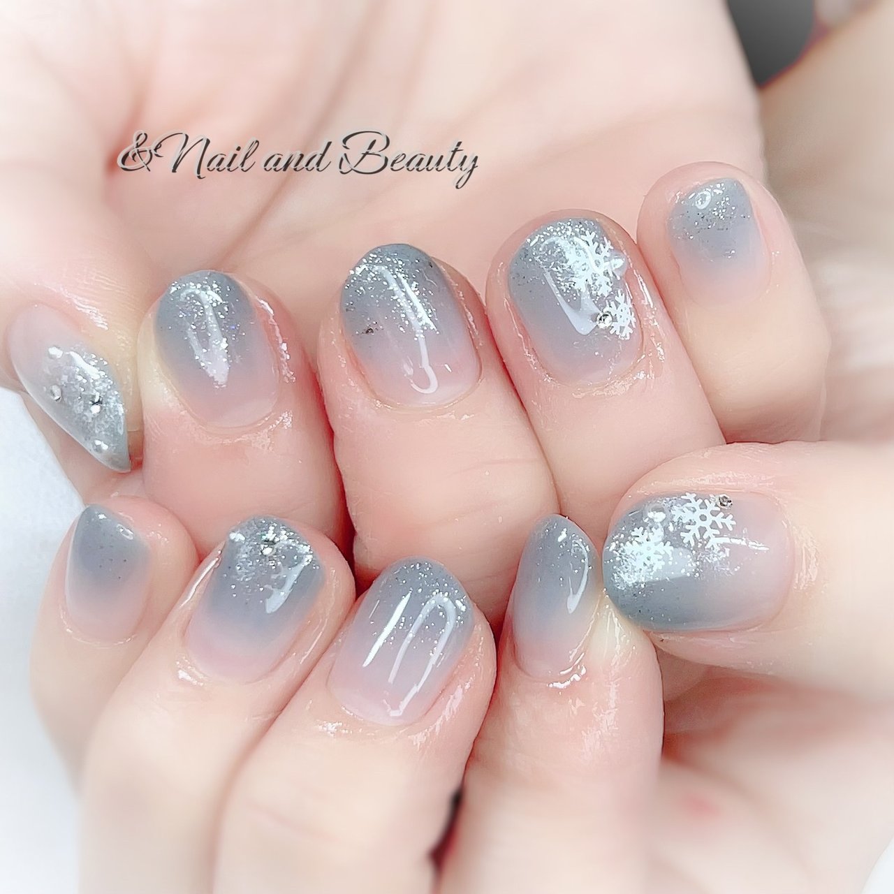 冬 雪の結晶 水色 ブルー Nailandbeautyアンドネイルアンドビューティーのネイルデザイン No ネイルブック