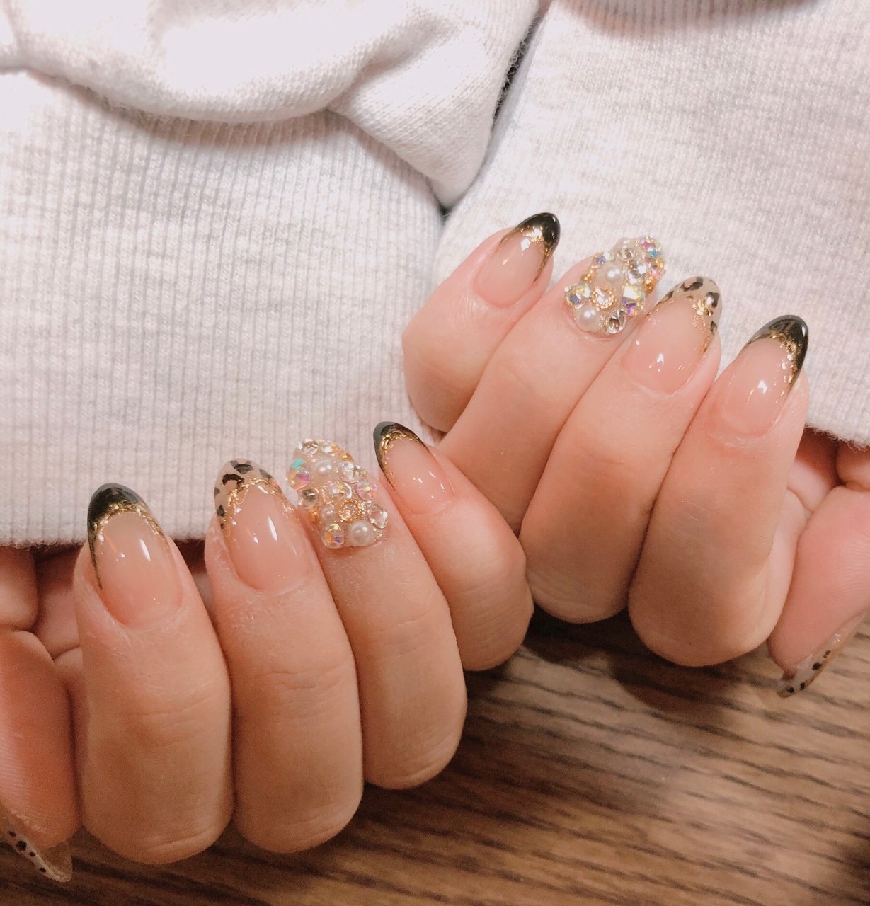 フレンチ 変形フレンチ ミラー レオパード グレージュ ようこのネイルデザイン No ネイルブック