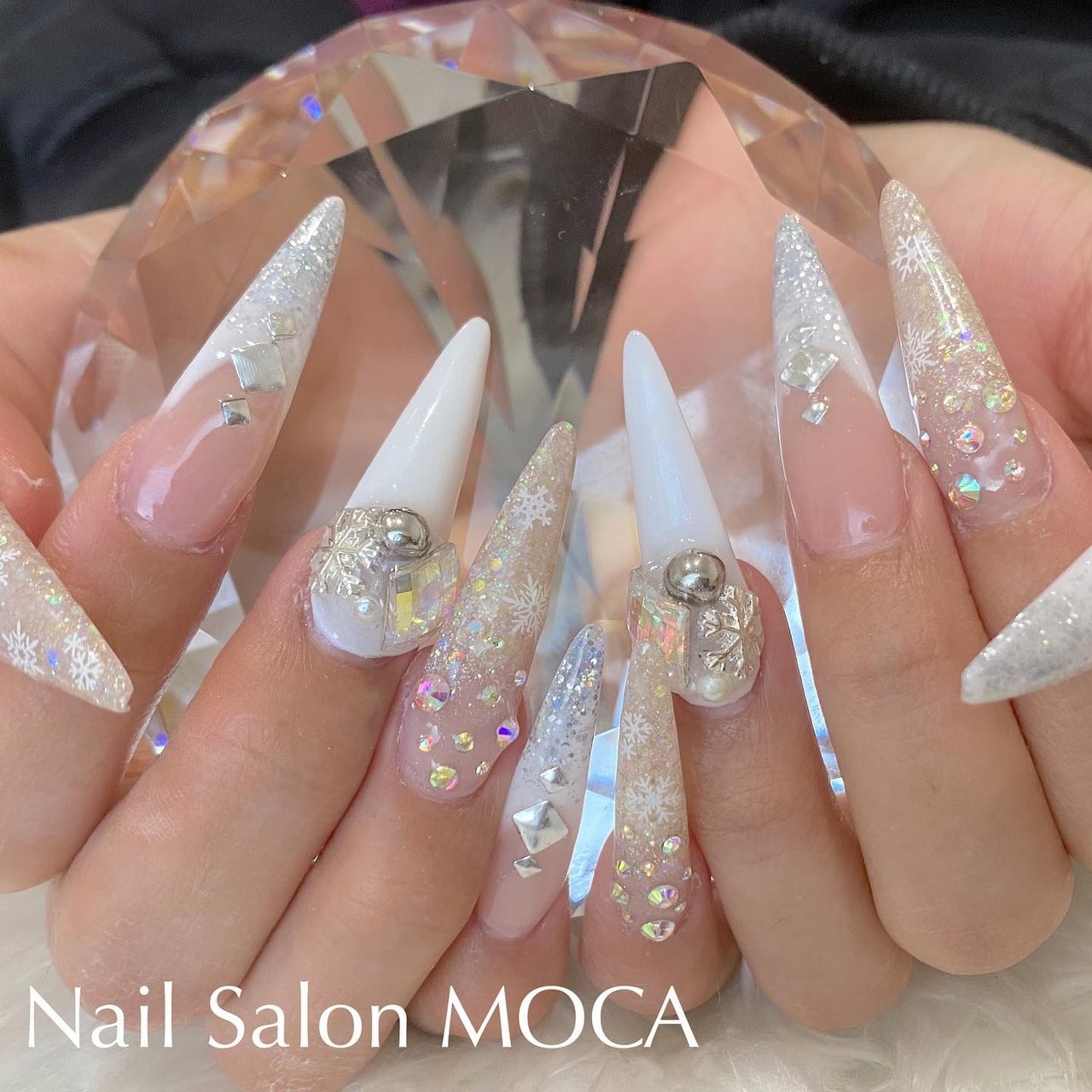 冬 成人式 クリスマス ブライダル ハンド Nail Salon Mocaのネイルデザイン No ネイルブック