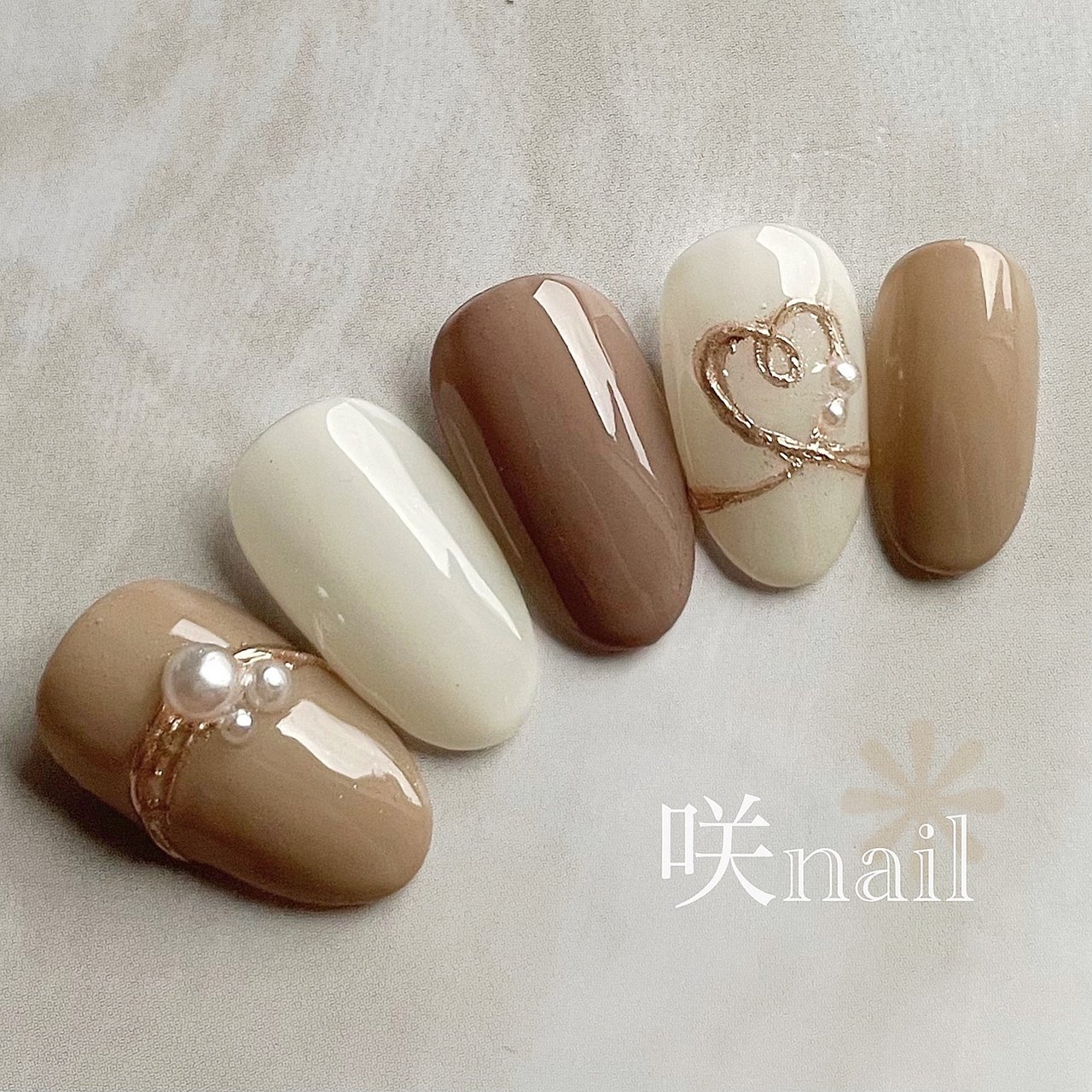 秋 冬 バレンタイン オフィス ハンド 咲nail サキネイル のネイルデザイン No ネイルブック