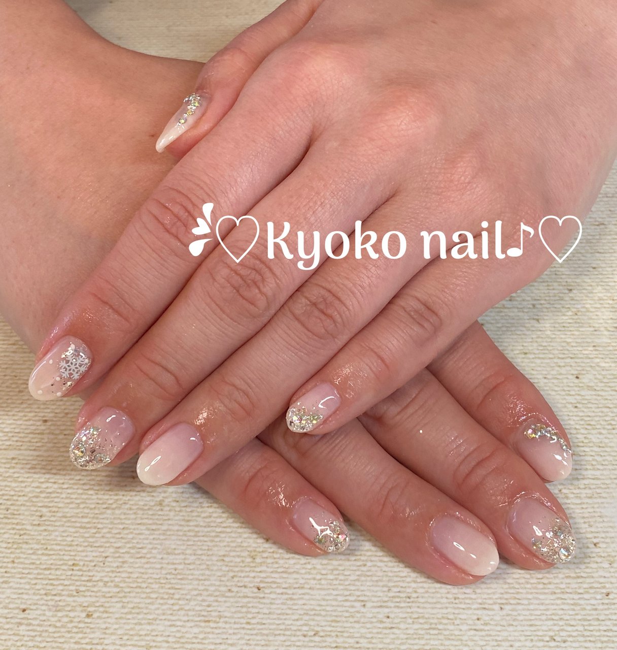 冬 クリスマス ハンド グラデーション ラメ Kyoko Nailのネイルデザイン No ネイルブック