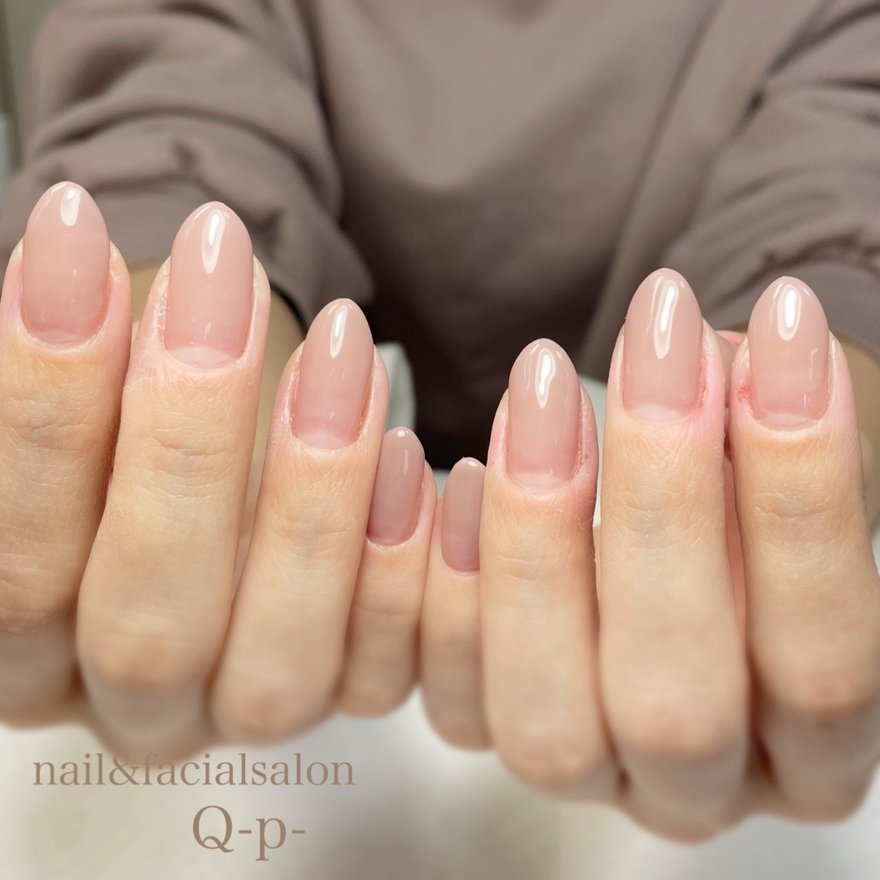 オールシーズン ハンド シンプル ワンカラー クリア Nailsalonq P のネイルデザイン No ネイルブック