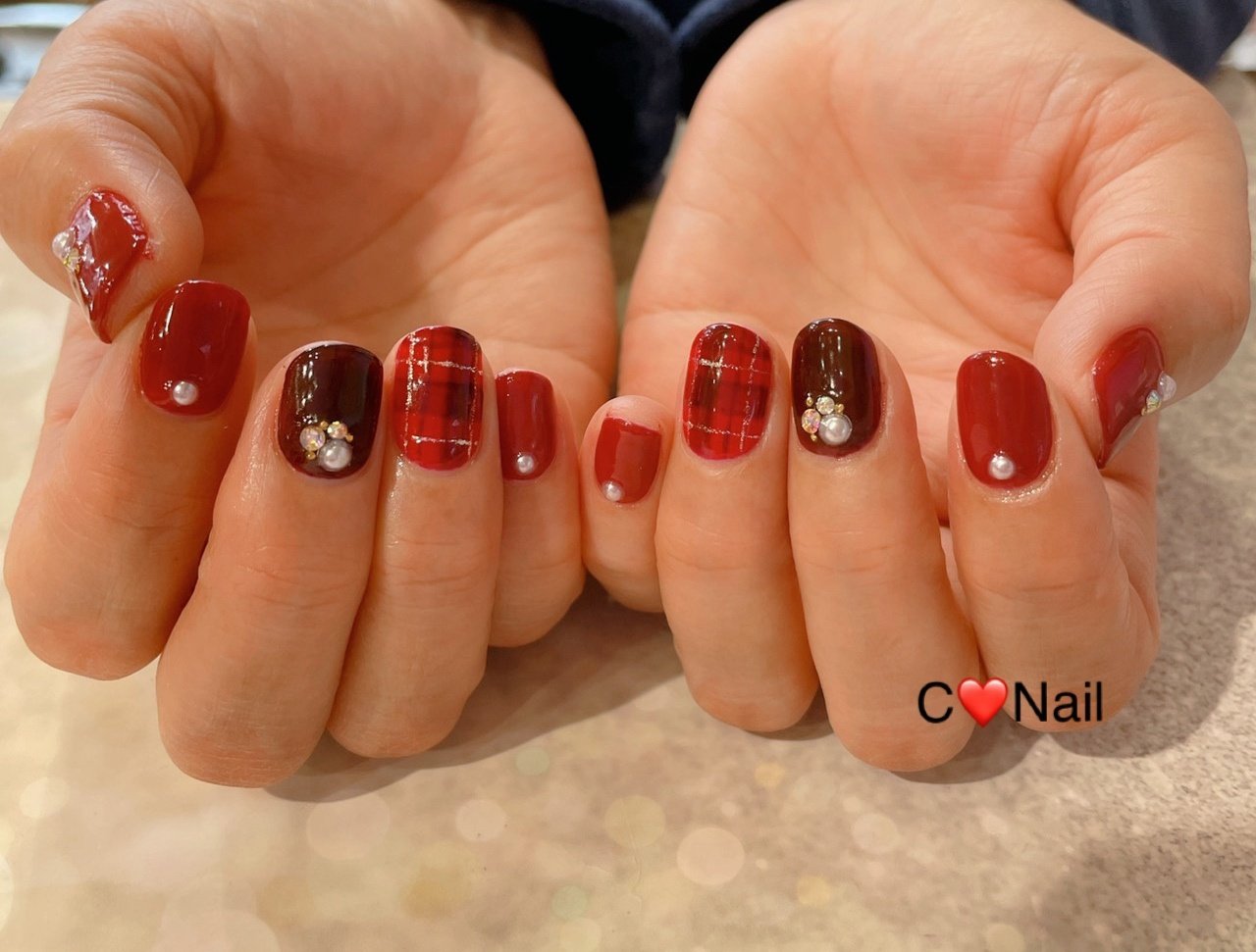 冬 お正月 ハンド ビジュー チェック さいたま市日進町ネイルサロンc Nail梶原稚恵のネイルデザイン No ネイルブック