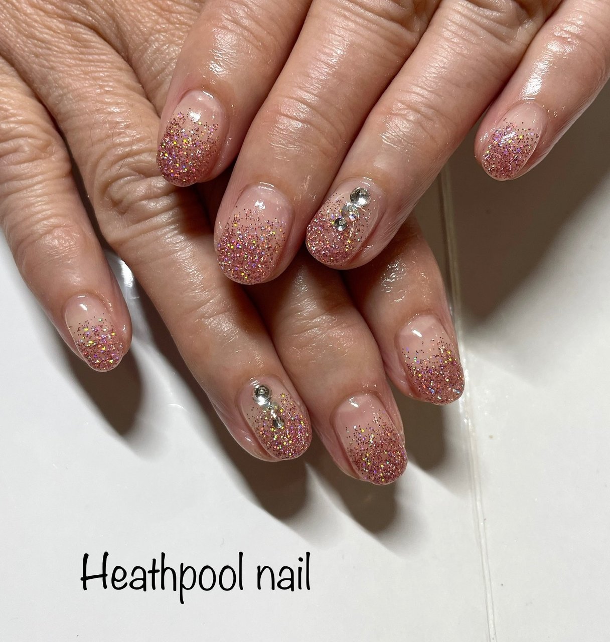 ハンド グラデーション ラメ ピンク ジェルネイル Heathpoolnailのネイルデザイン No ネイルブック