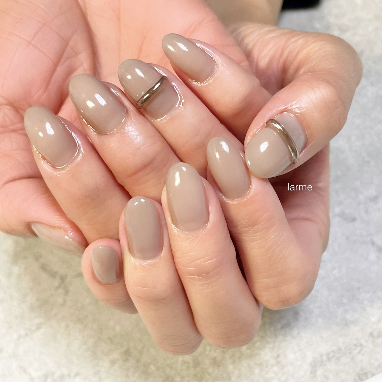 ハンド ベージュ グレージュ Nailroomlarmeのネイルデザイン No ネイルブック