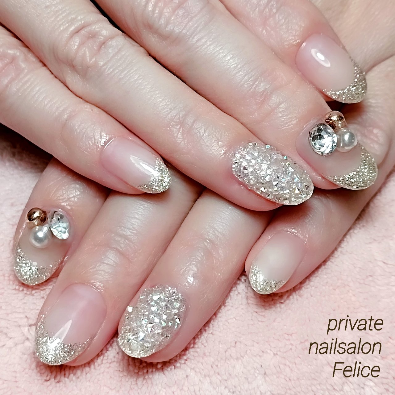 クリスマス パーティー デート 女子会 ハンド りえ 熊本光の森ﾌﾟﾗｲﾍﾞｰﾄﾈｲﾙｻﾛﾝ ﾌｪﾘｰﾁｪ のネイルデザイン No ネイルブック