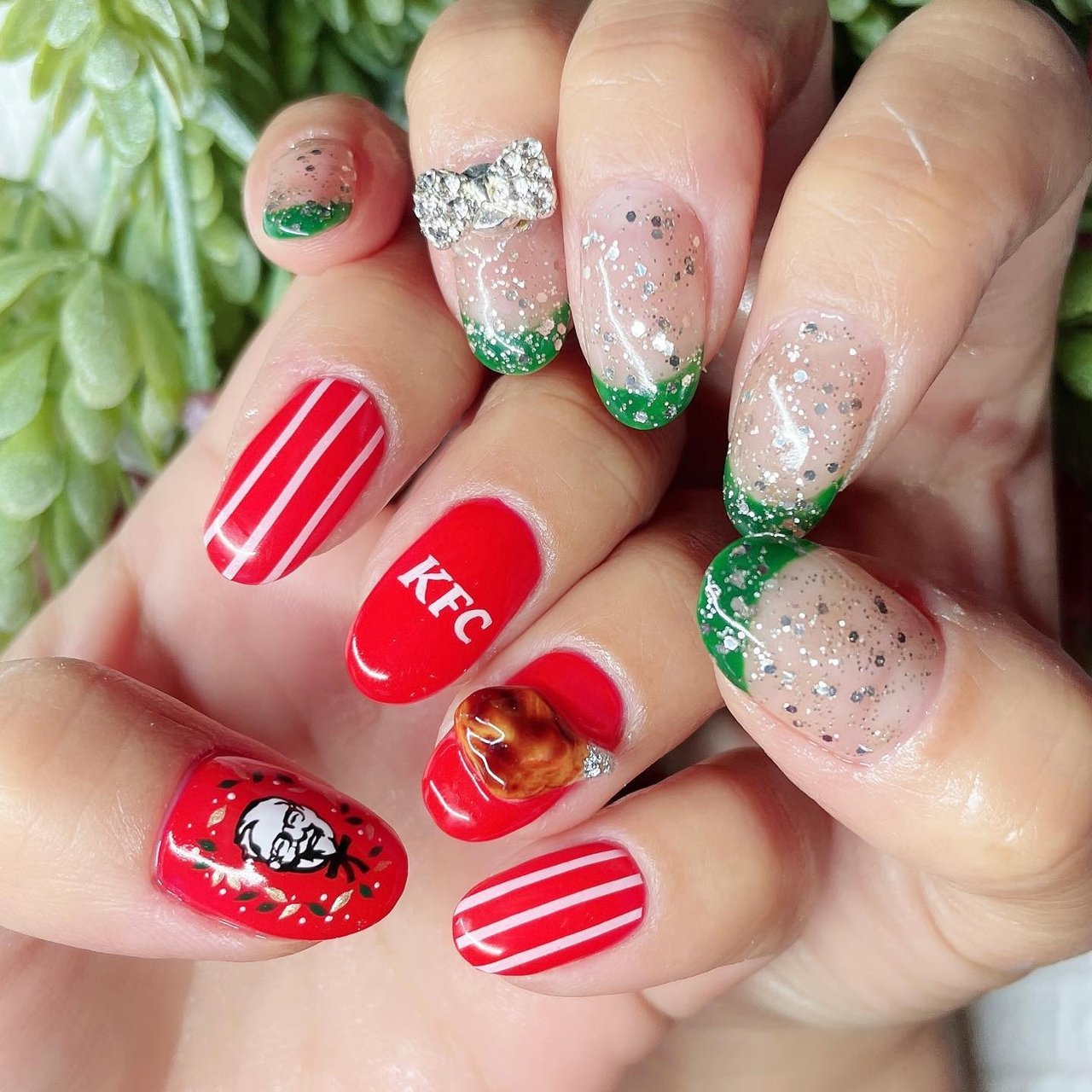 冬 クリスマス ハンド フレンチ ラメ Nailsalon ナシノキのネイルデザイン No ネイルブック