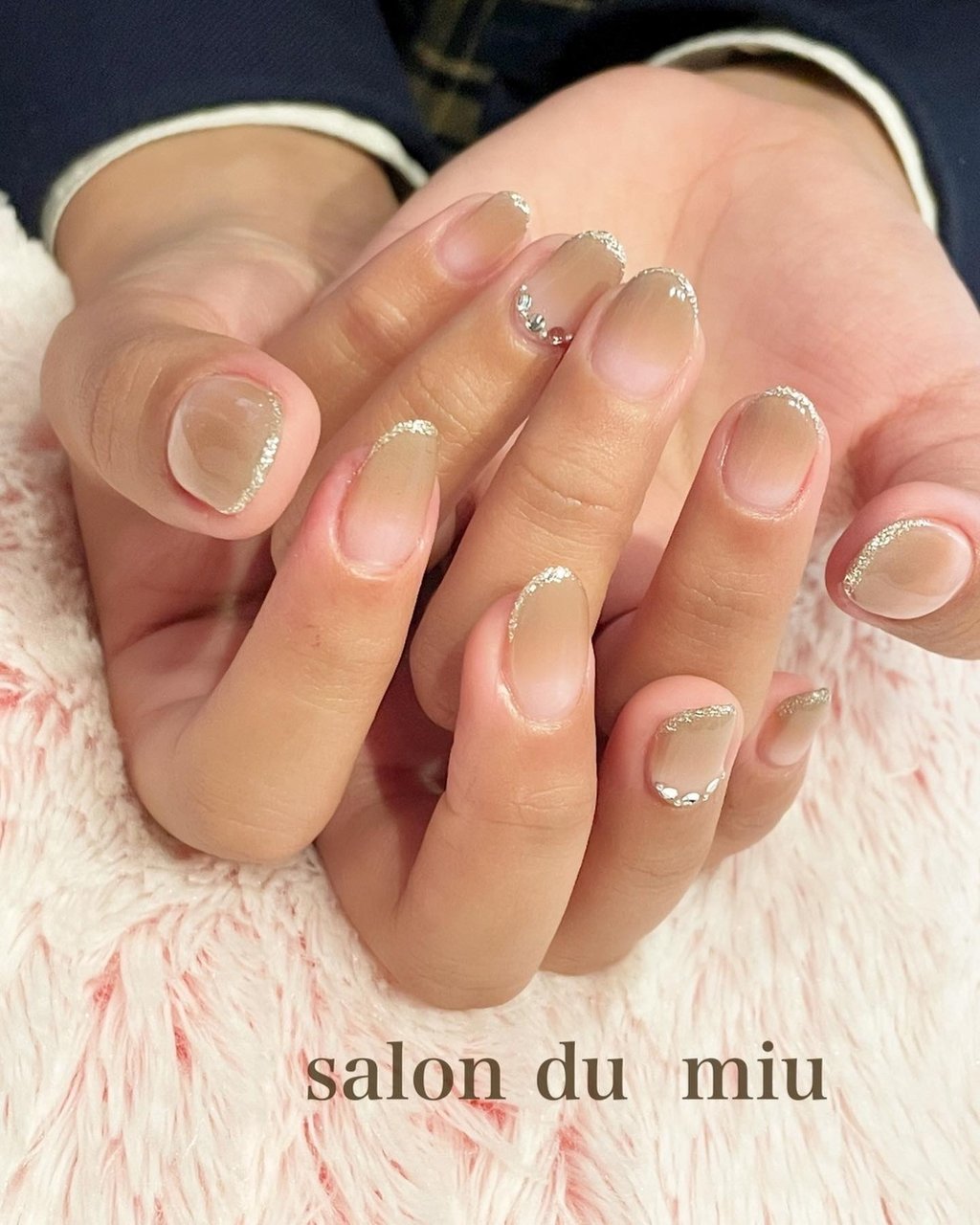 オールシーズン オフィス パーティー 女子会 ハンド Salondumiuのネイルデザイン No ネイルブック