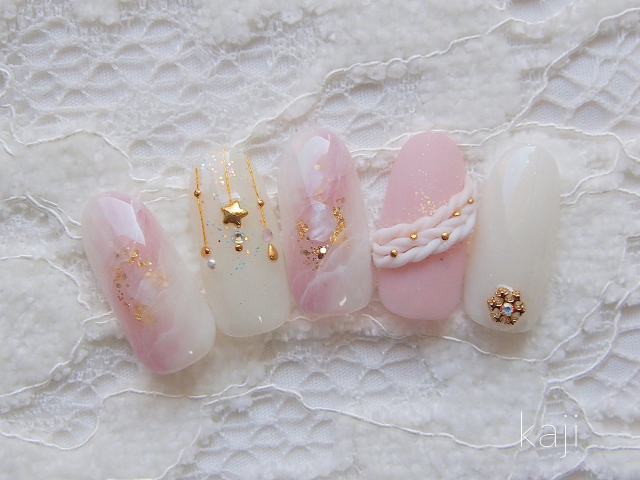 冬 お正月 バレンタイン ハンド 大理石 Nail Kajiのネイルデザイン No ネイルブック