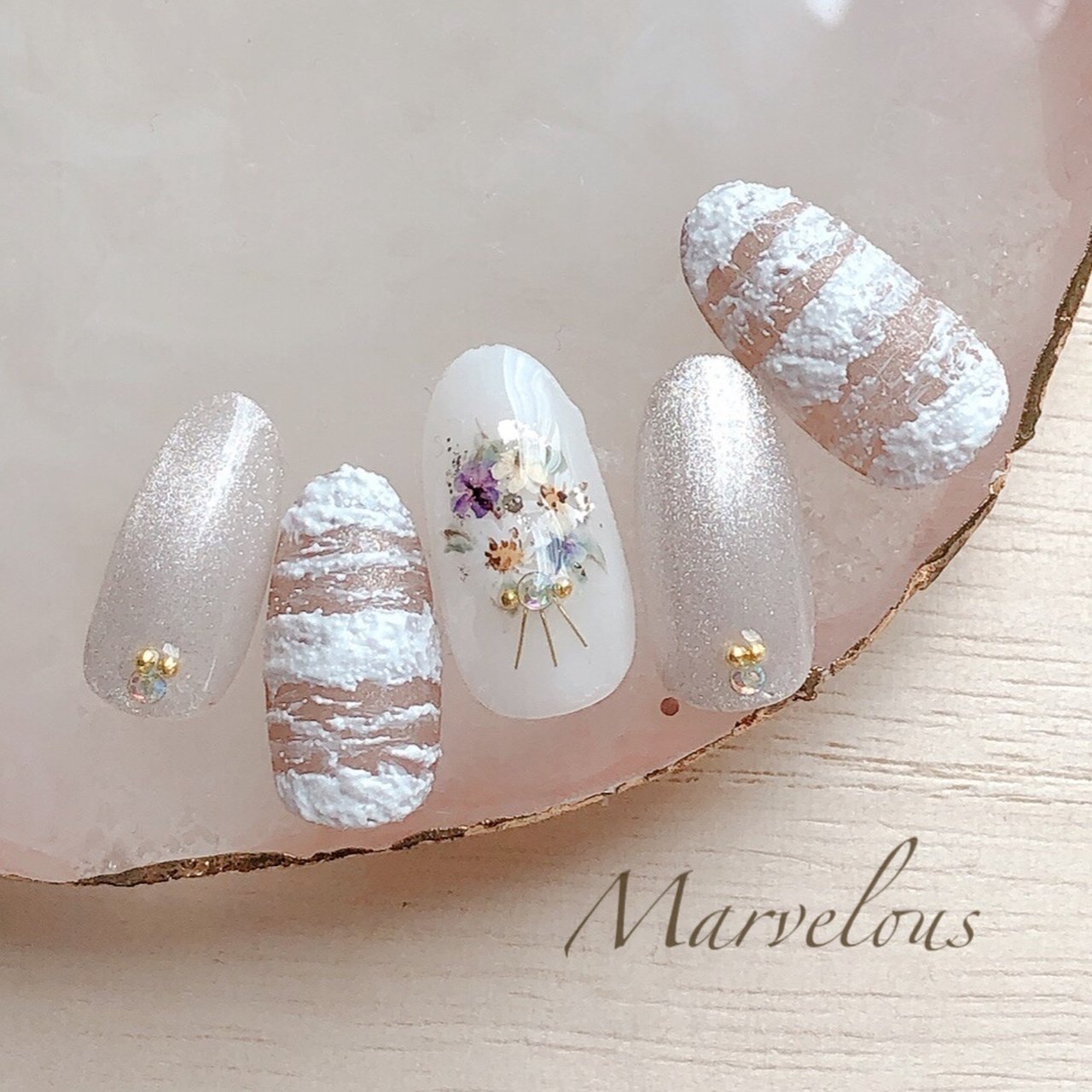 オールシーズン 成人式 入学式 ブライダル ハンド 原田涼子 ｍarvelous大宮東口店 のネイルデザイン No ネイルブック