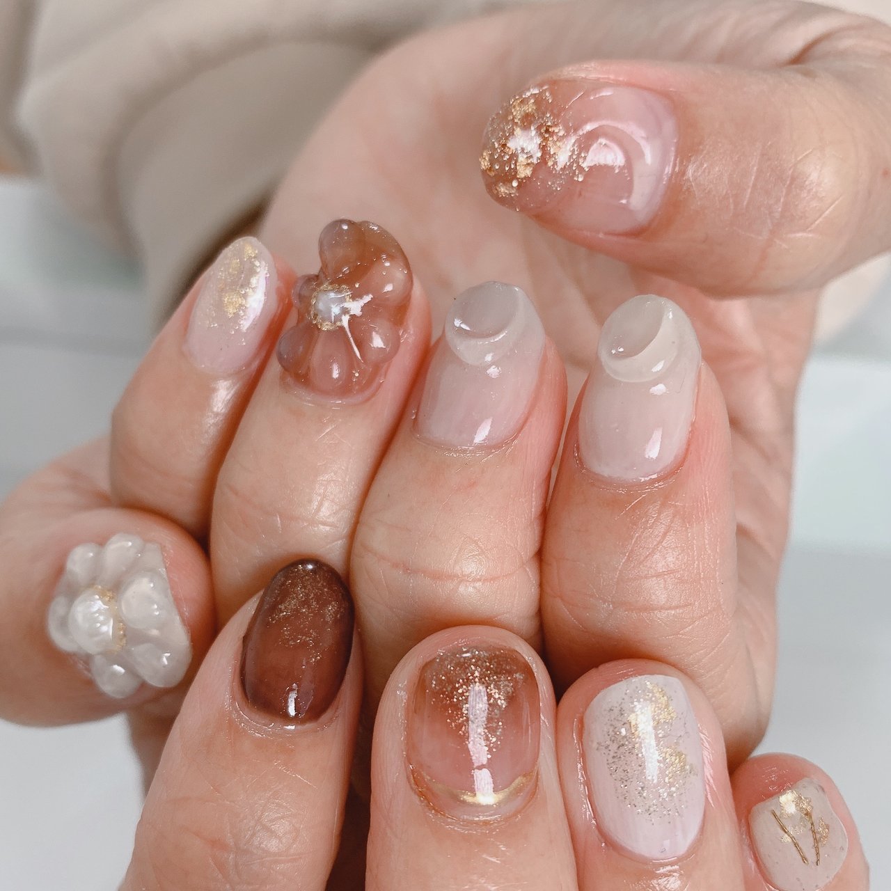 ハンド ラメ フラワー ニュアンス ショート Mii0069のネイルデザイン No ネイルブック