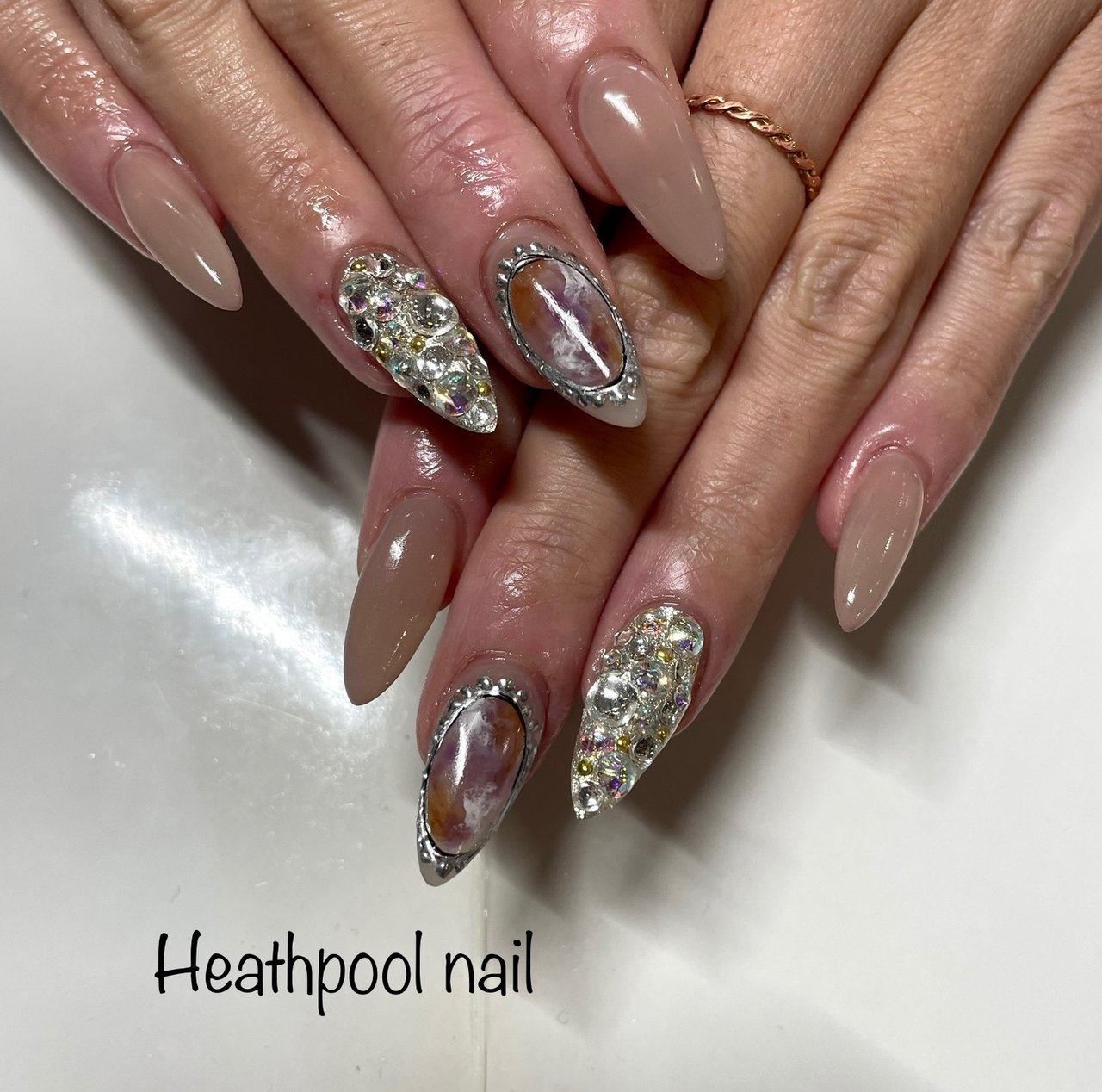 ハンド シンプル 大理石 デコ ブラウン Heathpoolnailのネイルデザイン No ネイルブック