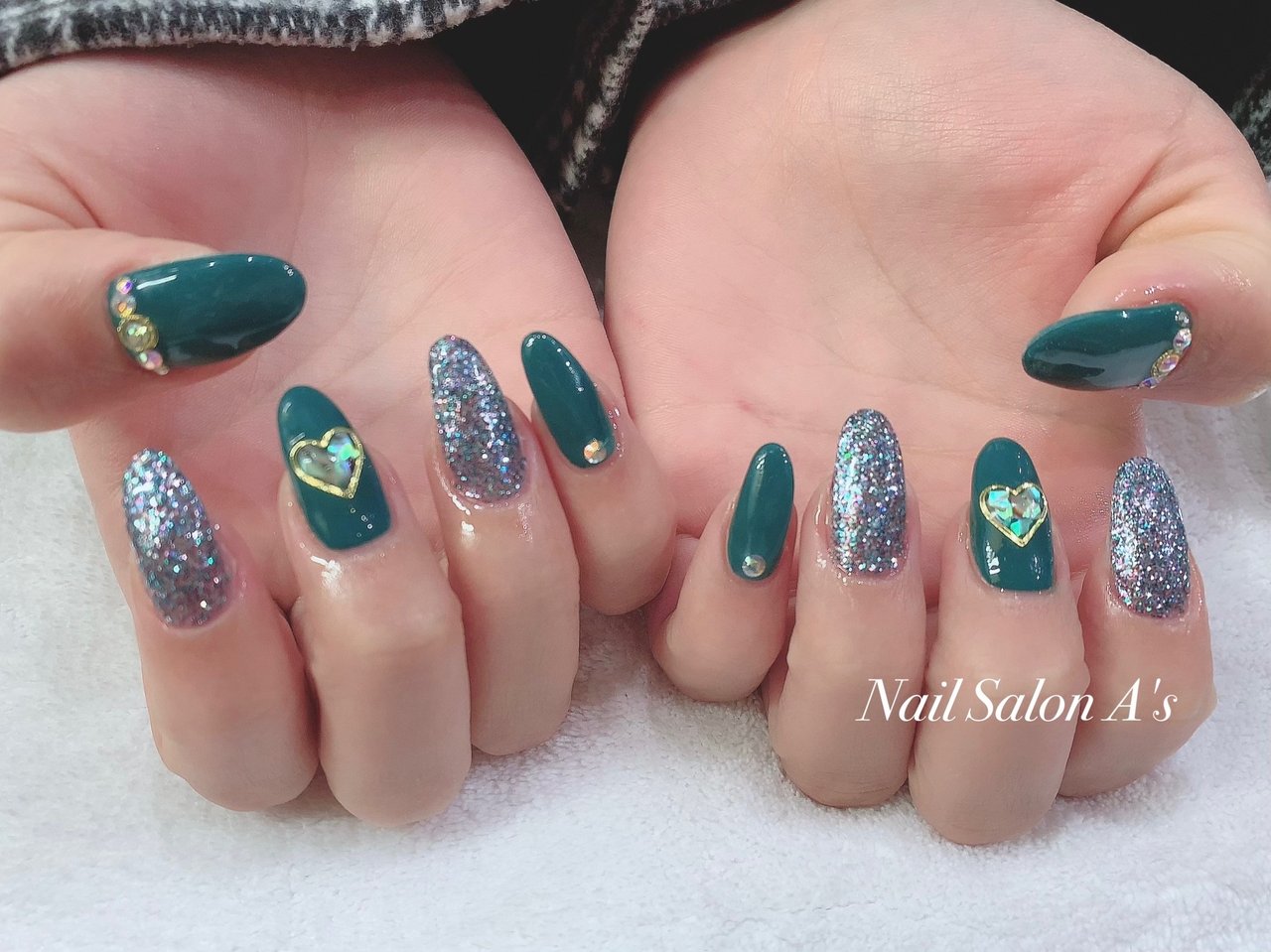 成人式 バレンタイン クリスマス 女子会 ラメ Nailasのネイルデザイン No ネイルブック