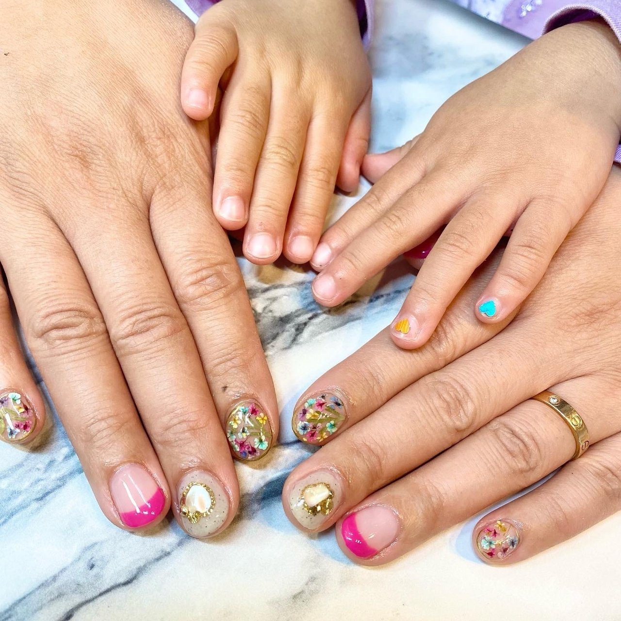 ハンド ボタニカル 押し花 お客様 Cono Nailsのネイルデザイン No ネイルブック