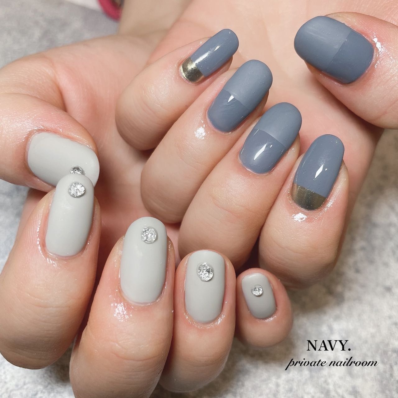 ハンド ニュアンス Navy ネイビー のネイルデザイン No ネイルブック