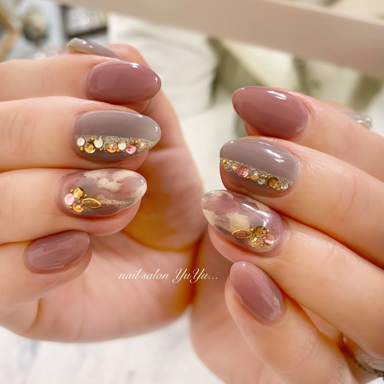 秋 冬 ハンド ワンカラー マーブル Nail Salon Yuyuのネイルデザイン No ネイルブック