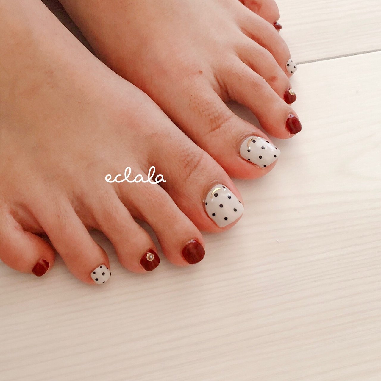 秋 冬 バレンタイン クリスマス ドット Eclala エクララ のネイルデザイン No ネイルブック
