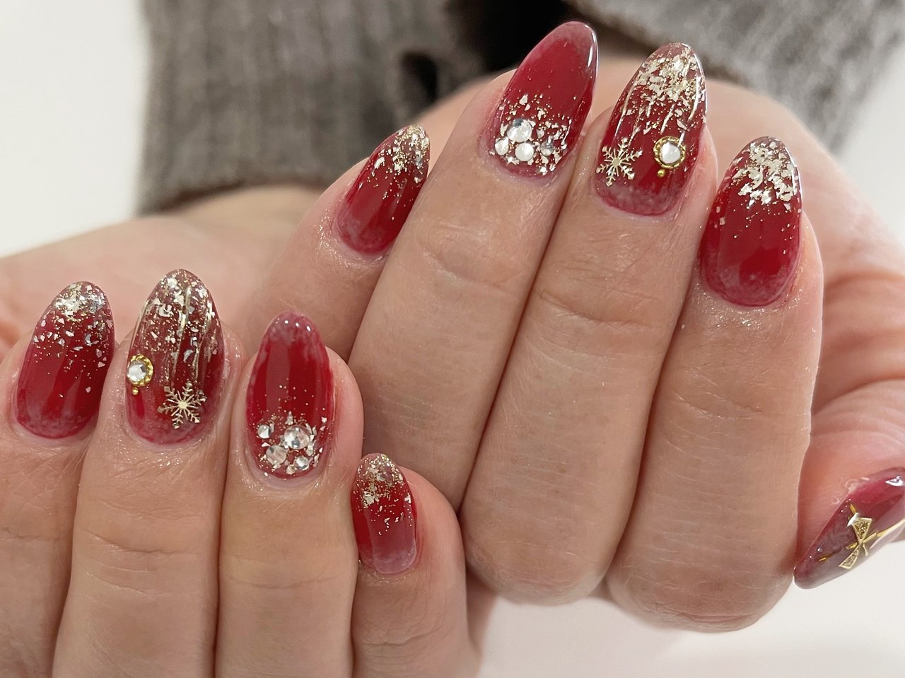 冬 お正月 クリスマス ハンド ボルドー Nailfuflaのネイルデザイン No ネイルブック