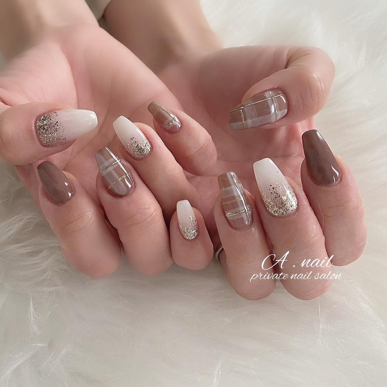 秋 冬 ハンド ラメ チェック A Nail Private Nailsalon のネイルデザイン No ネイルブック