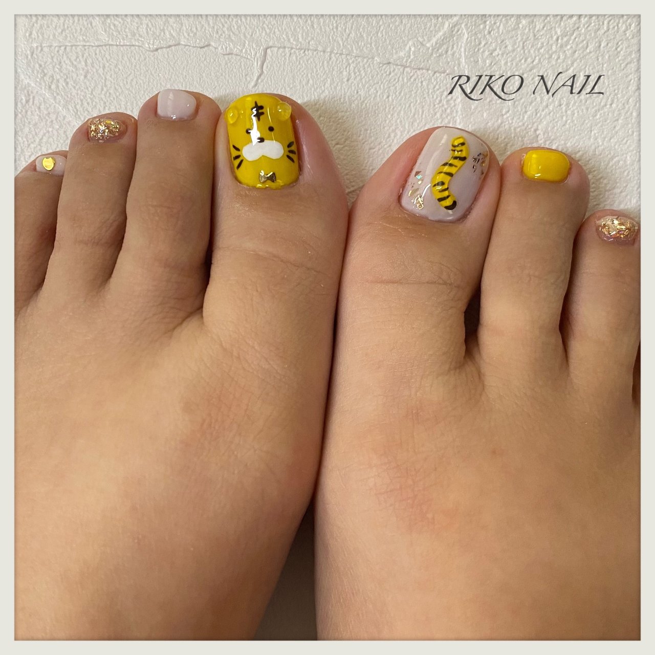 お正月 フット アニマル柄 ショート ホワイト Riko Nailのネイルデザイン No ネイルブック