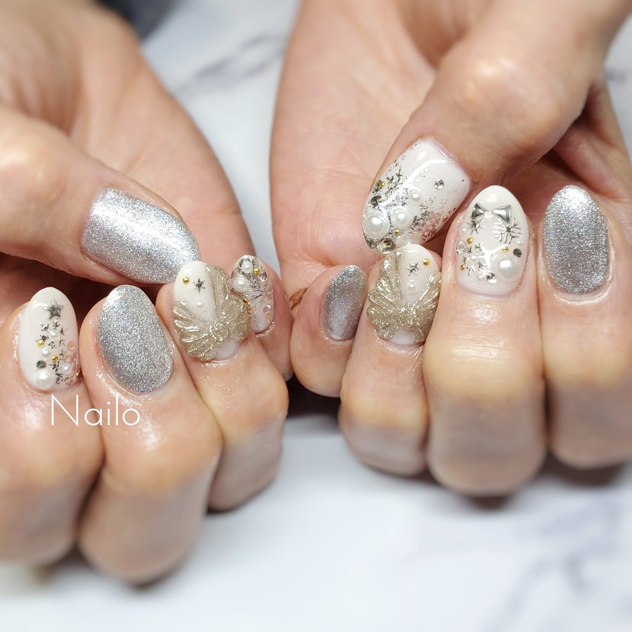 冬 クリスマス デート ホログラム ワンカラー Nailsalon Nailoのネイルデザイン No ネイルブック