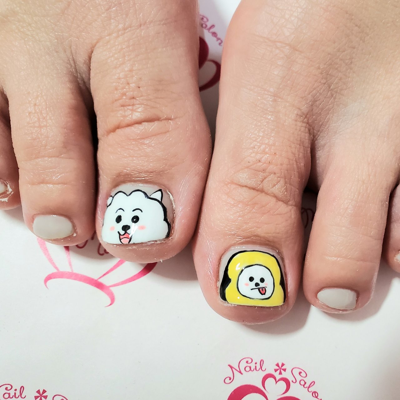 ライブ フット キャラクター ショート グレージュ Nail Salon Miiのネイルデザイン No ネイルブック