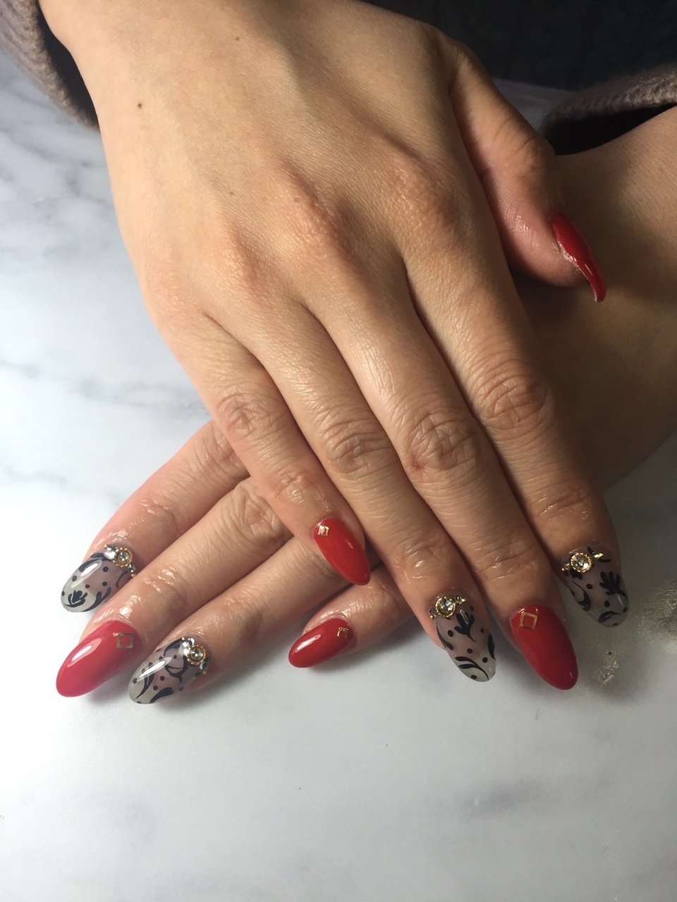 秋 冬 ハンド レッド ボルドー Navyのネイルデザイン No ネイルブック