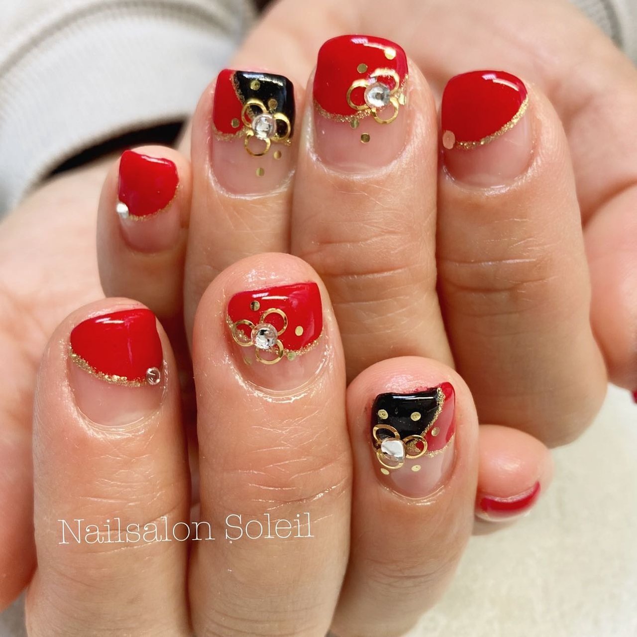 冬 お正月 成人式 ハンド シンプル Nailsalonsoleilのネイルデザイン No ネイルブック