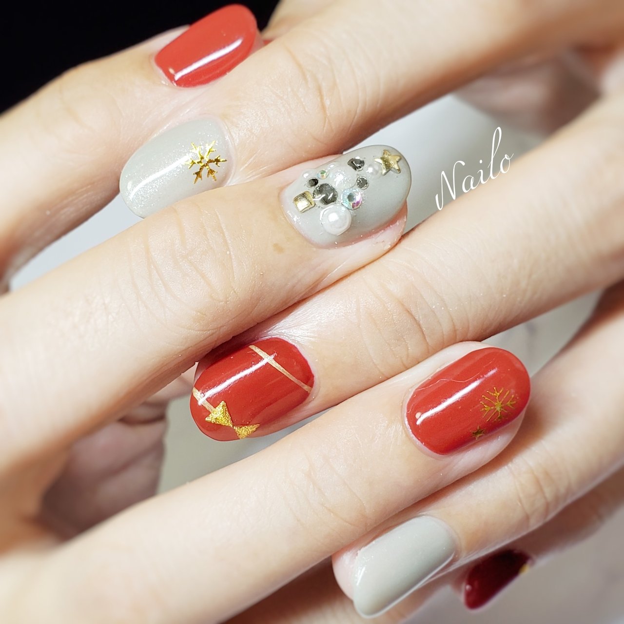 冬 クリスマス パーティー 女子会 ビジュー Nailsalon Nailoのネイルデザイン No ネイルブック