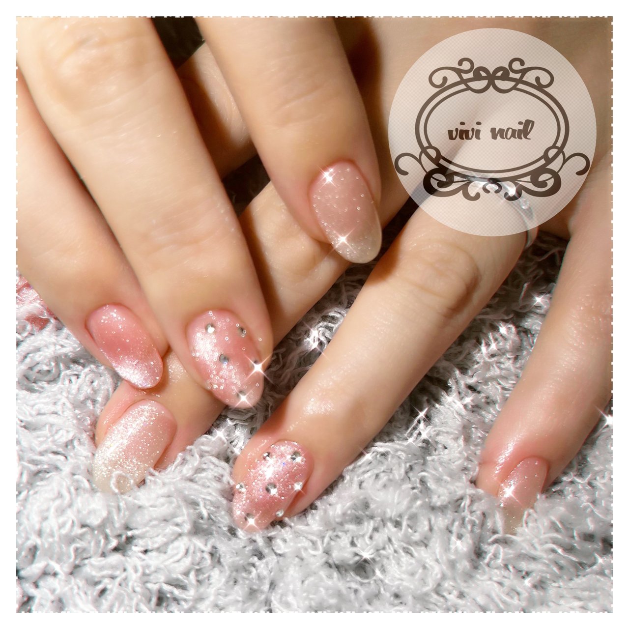 オールシーズン オフィス デート ハンド シンプル Vivi のネイルデザイン No ネイルブック